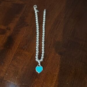 Heart tag beaded bracelet